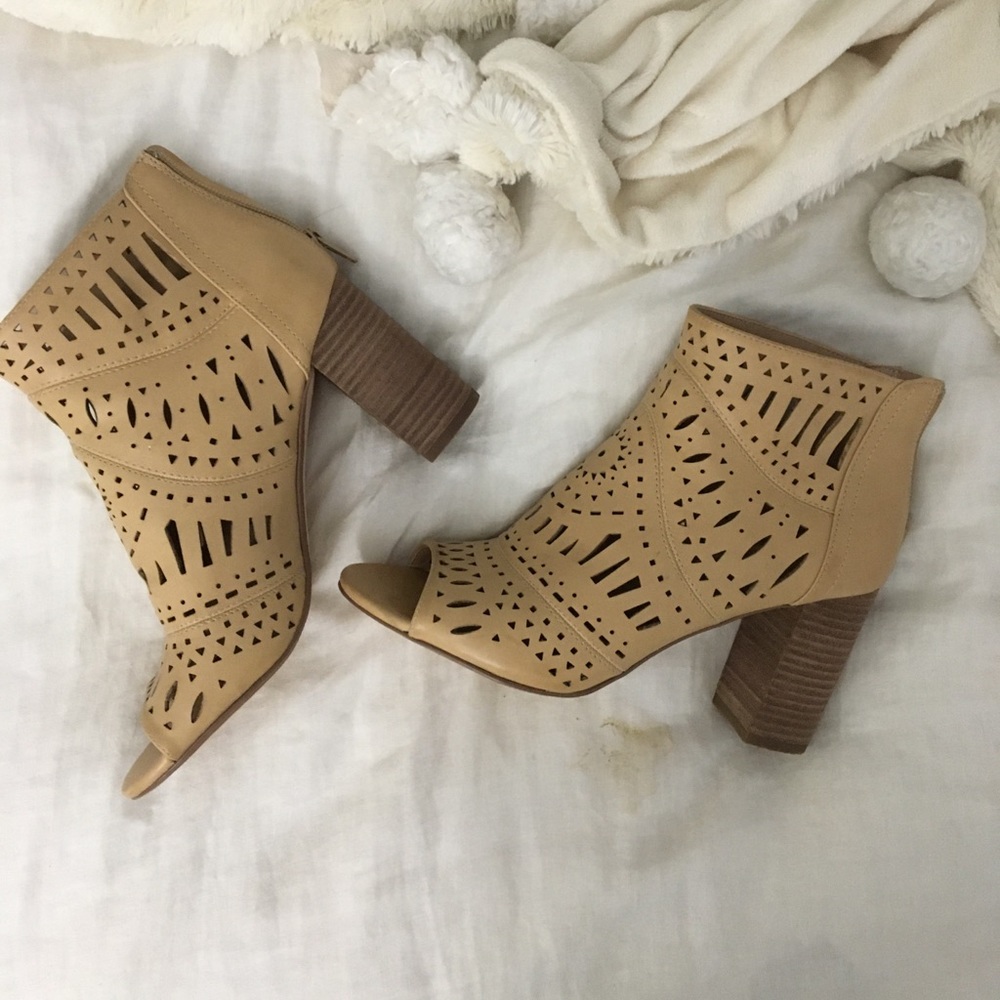 Restricted Footwear (boutique) size 9